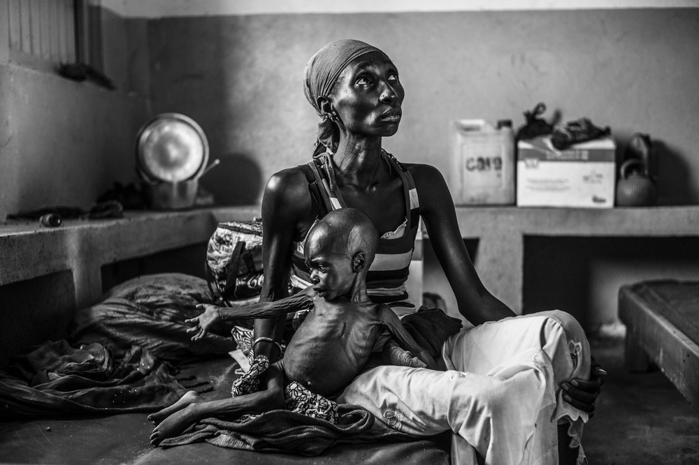 © Corentin Fohlen, Франция. Серия «Гуманитарный кризис», 2-е место в номинации «Современные проблемы», категория Professional,  2015 Sony World Photography Awards