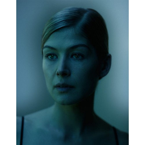 © Nadav Kander «Rosamund Pike I» (2015)