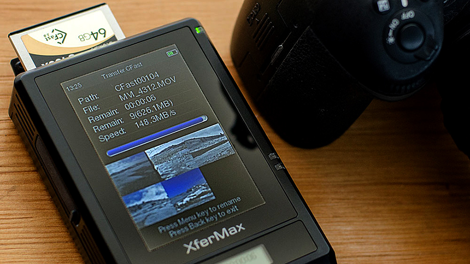 Xfermax x8 – устройство резервного копирования карт памяти