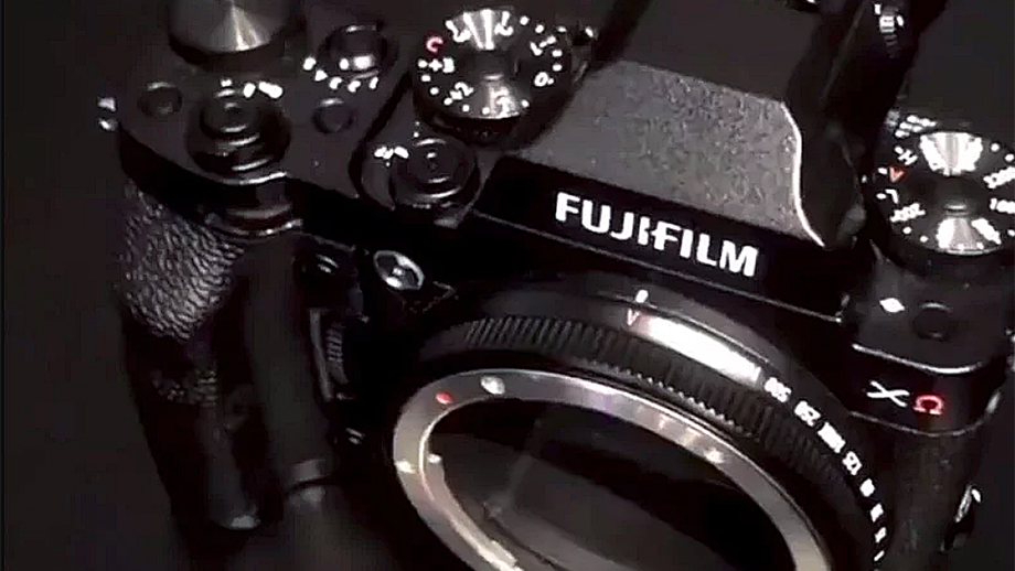 Fujifilm разрабатывает модульную среднеформатную камеру GFX