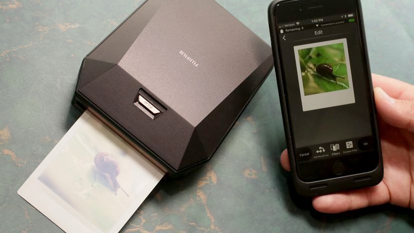 Fujifilm instax  Share SP-3 – новый принтер специально для смартфонов