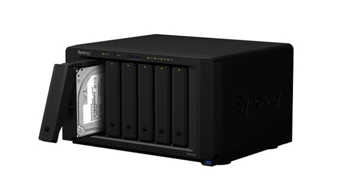 Synology представила NAS DX3018XS на 6 дисков