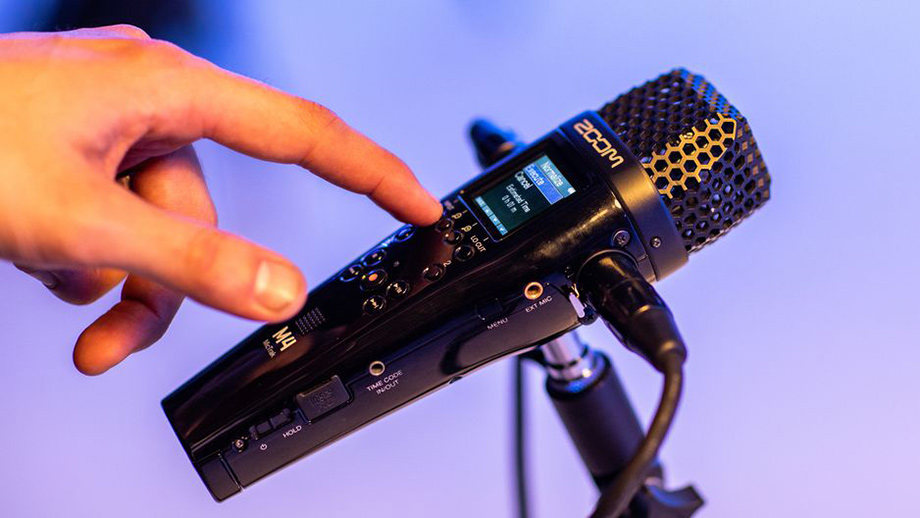Рекордер и микрофон ZOOM M4 MicTrak – 4-канальная запись с генератором таймкода