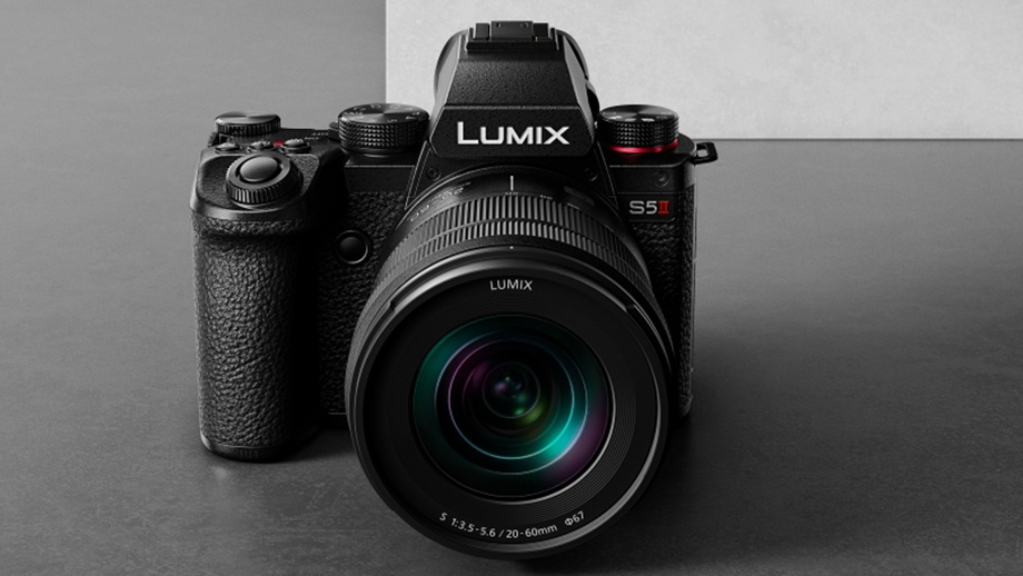 Panasonic LUMIX S5II и S5IIX официально представлены 