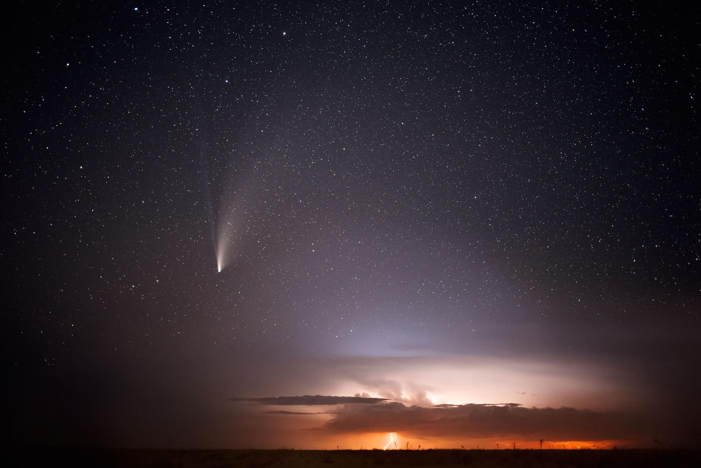 Комета Хейла-Боппа. Комета NEOWISE. Комета Хейли Боппа над Россией. Комета иконка 3d.